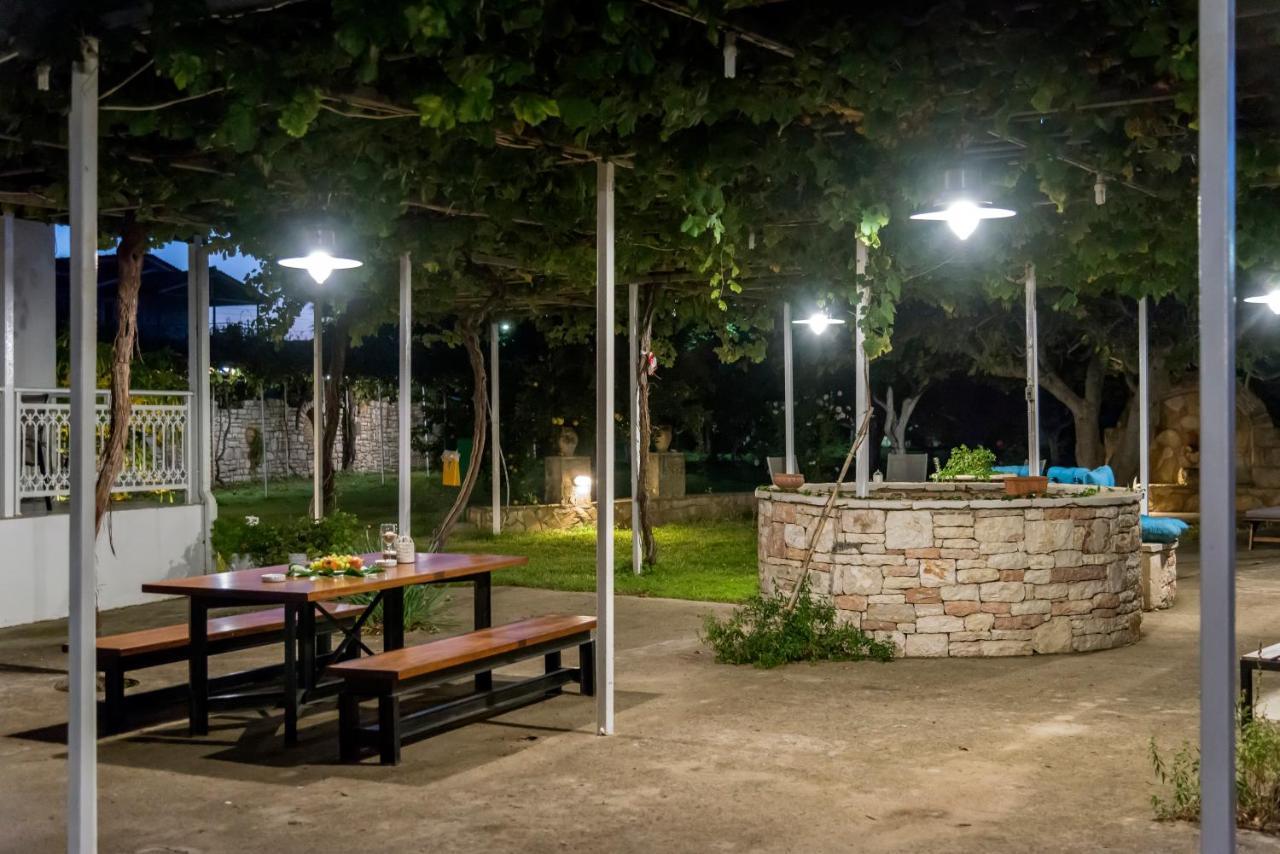 Akroyali Hotel & Villas Mési Exteriér fotografie