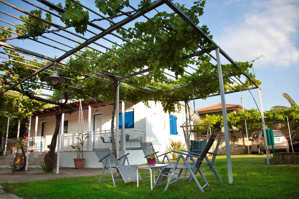 Akroyali Hotel & Villas Mési Exteriér fotografie